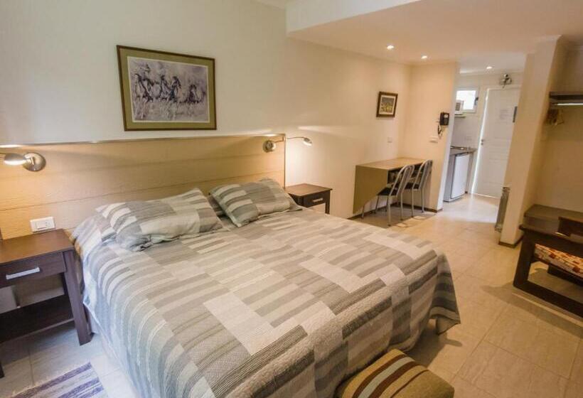 スタンダードルーム, Departamentos De La Plaza