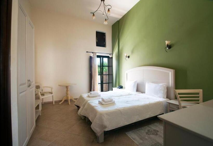 经济房, Areos Polis Boutique