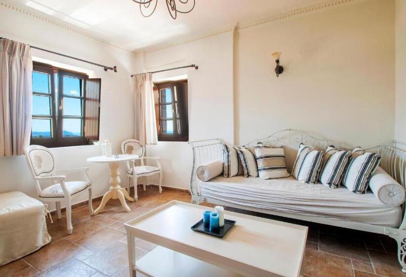 带露台的套间, Areos Polis Boutique