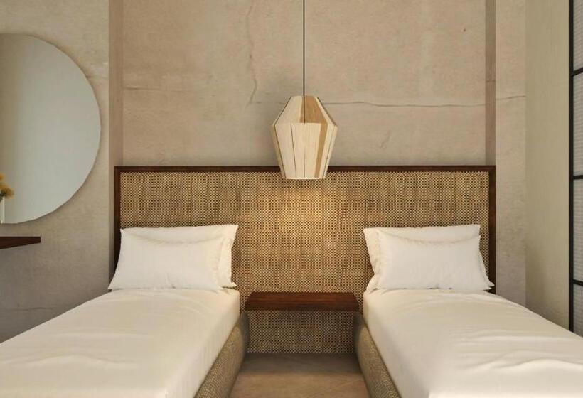 جناح مطلّ علي حمام السباحة, Areos Polis Boutique