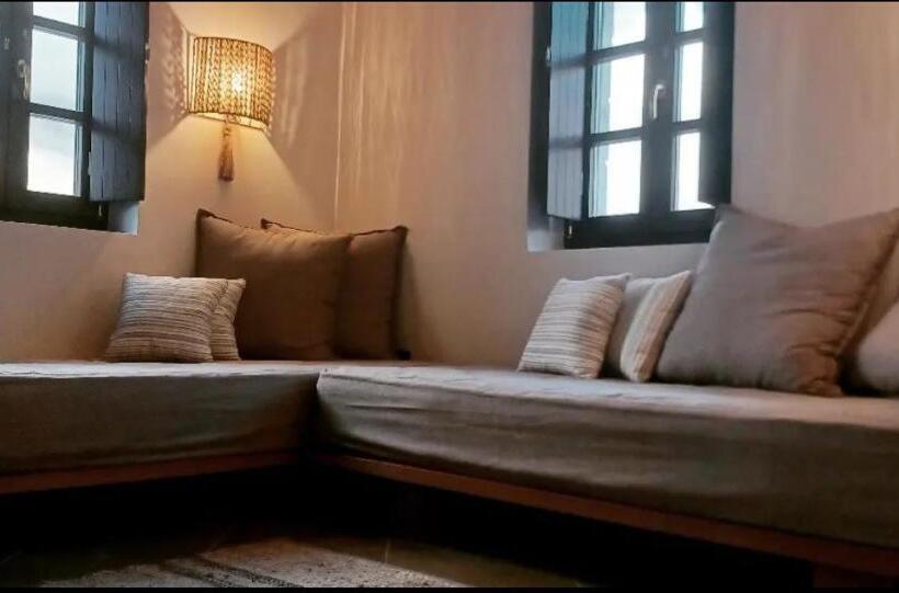 جناح مطلّ علي حمام السباحة, Areos Polis Boutique