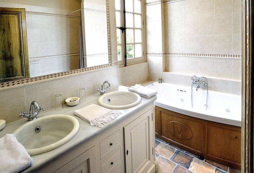 חדר דלוקס, Château Hôtel De Bourron