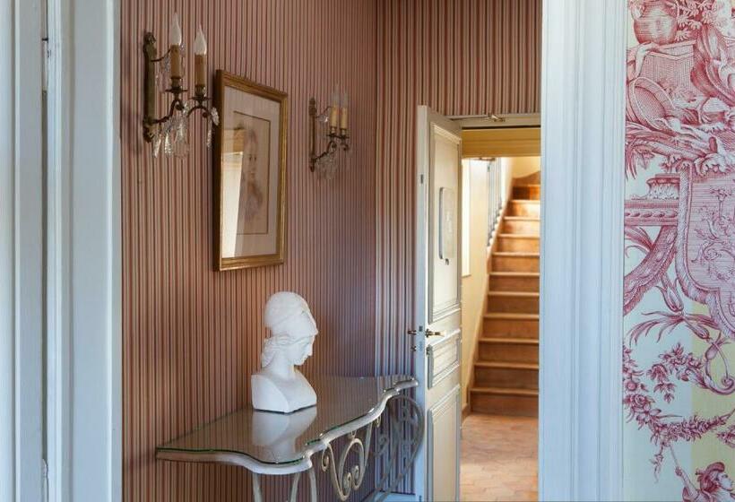 חדר דלוקס, Château Hôtel De Bourron