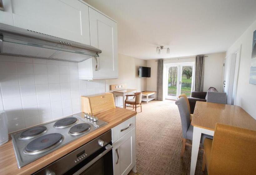 오두막, Heacham Manor