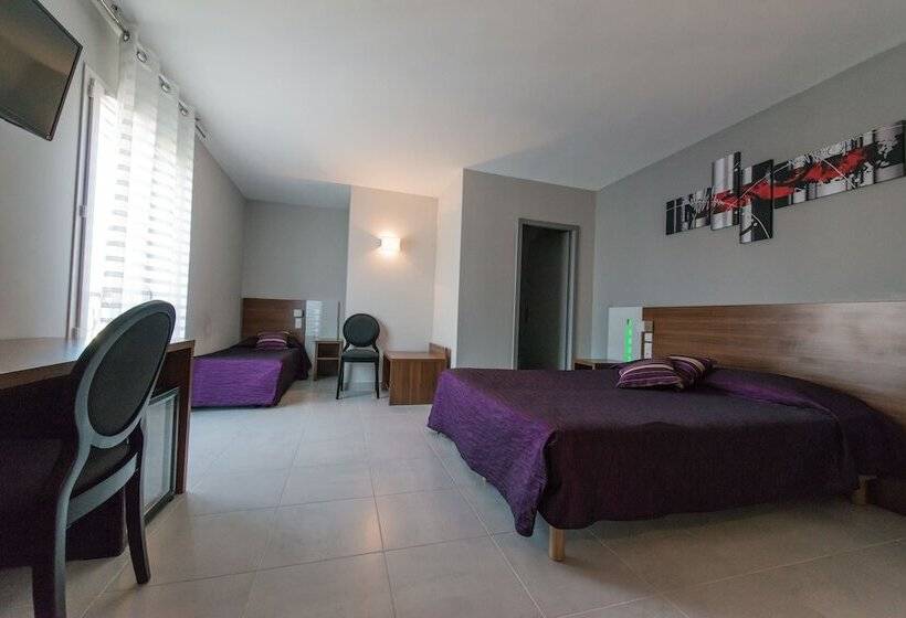 غرفة سوبيريور رباعية, Holidays & Work