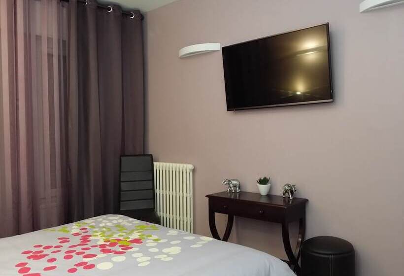 クラシックスタジオ, Hôtel Paris Gambetta