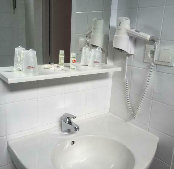 Номер Стандарт, Hôtel Robinson