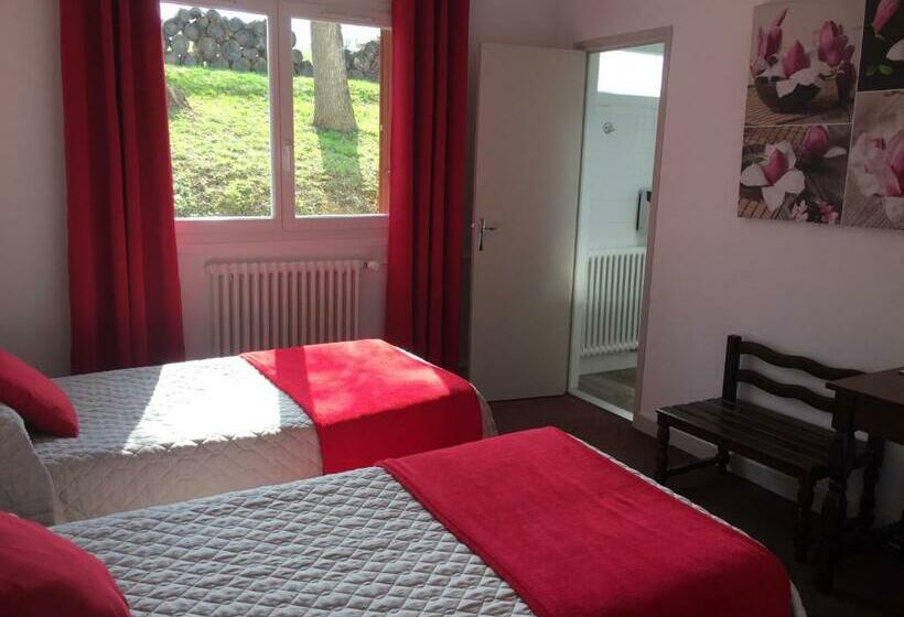 Номер Стандарт, Hôtel Robinson