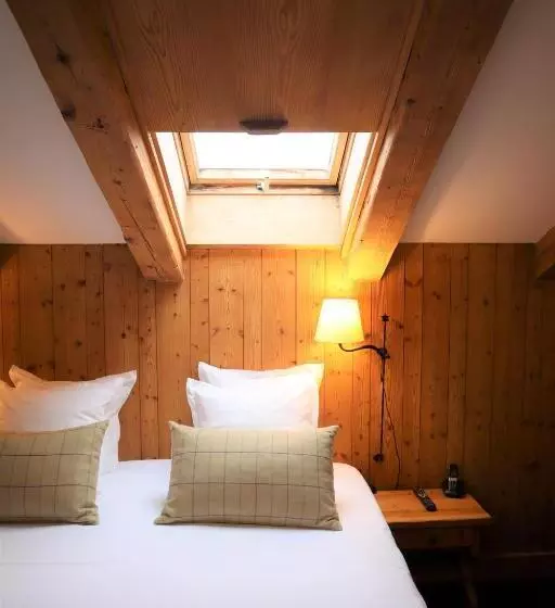 Classic Kolmen Hengen Huone, La Ferme Du Golf