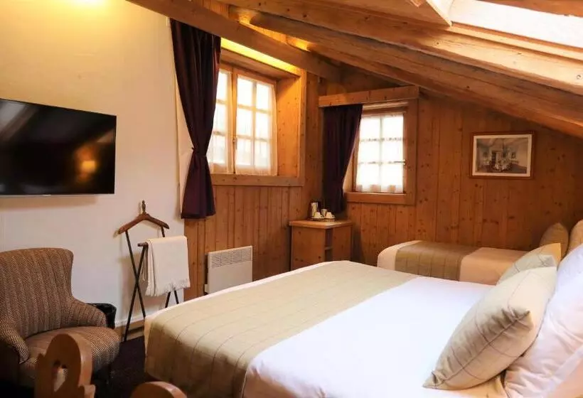 Classic Kolmen Hengen Huone, La Ferme Du Golf