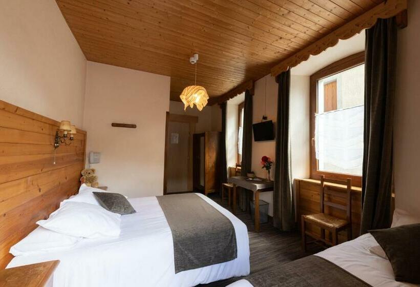 חדר סטנדרט לשלושה, La Pointe Percée