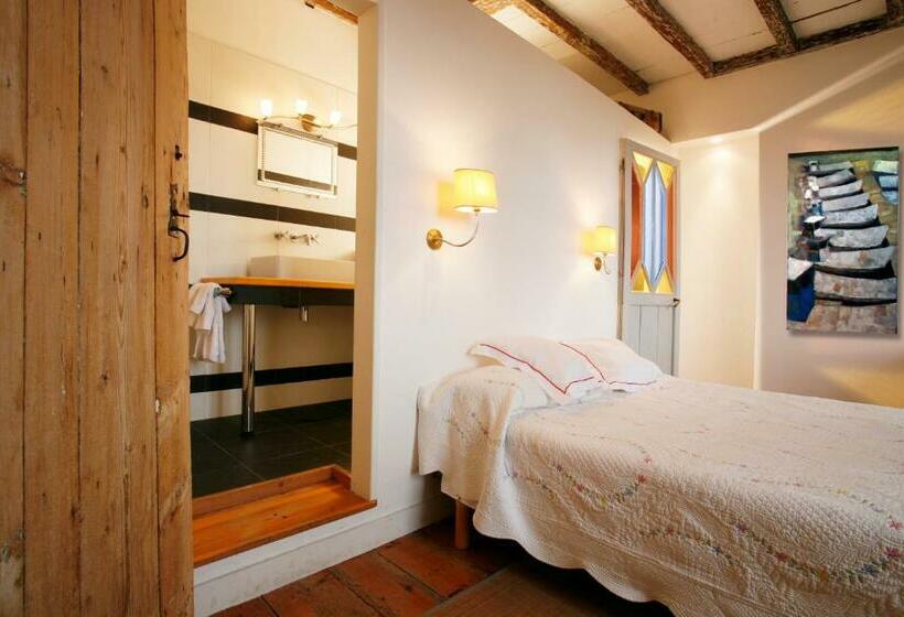 Номер Стандарт, La Porte Rouge  The Red Door Inn