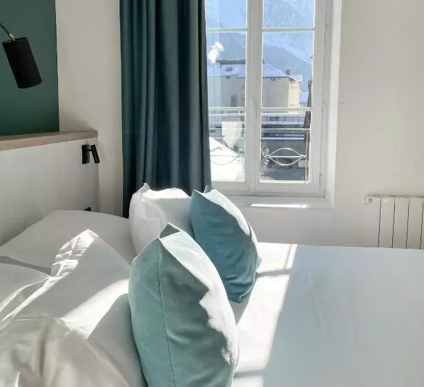 2 Bedroom Family Apartment with Views, Le Génépy   Appart Hôtel De Charme