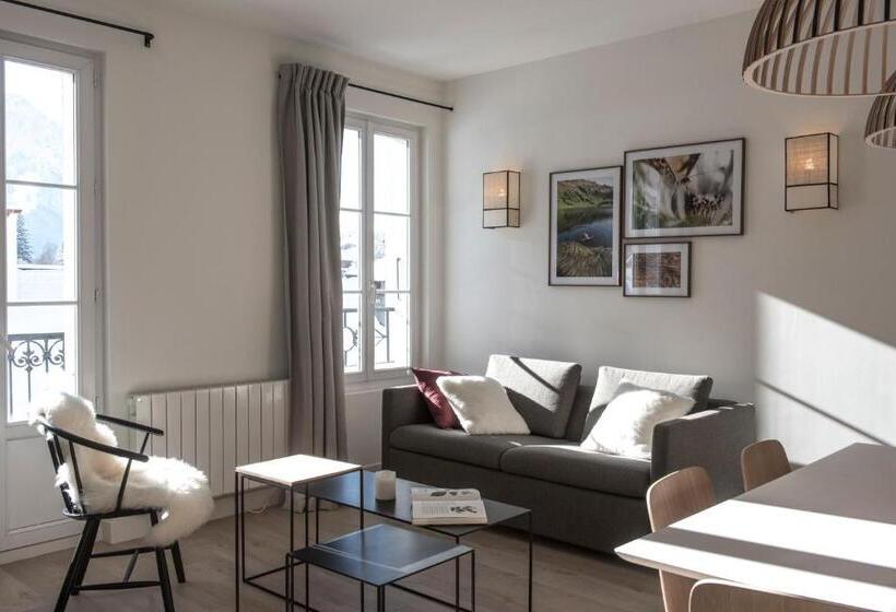 2 Bedroom Family Apartment with Views, Le Génépy   Appart Hôtel De Charme