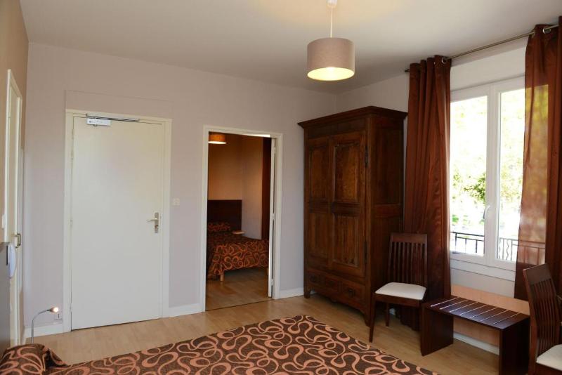 Семейный Номер, Logis Hôtel L Amandier