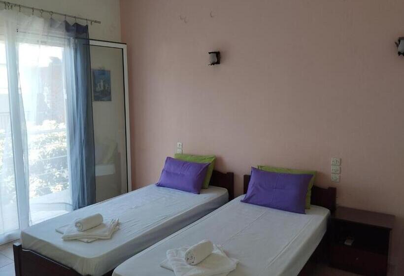 バルコニー付きスタンダードルーム, Neon Astron