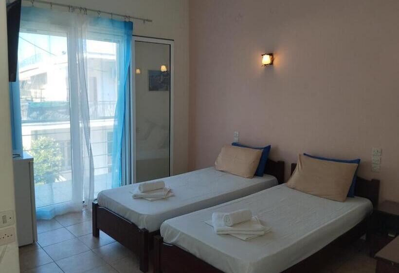 バルコニー付きスタンダードルーム, Neon Astron