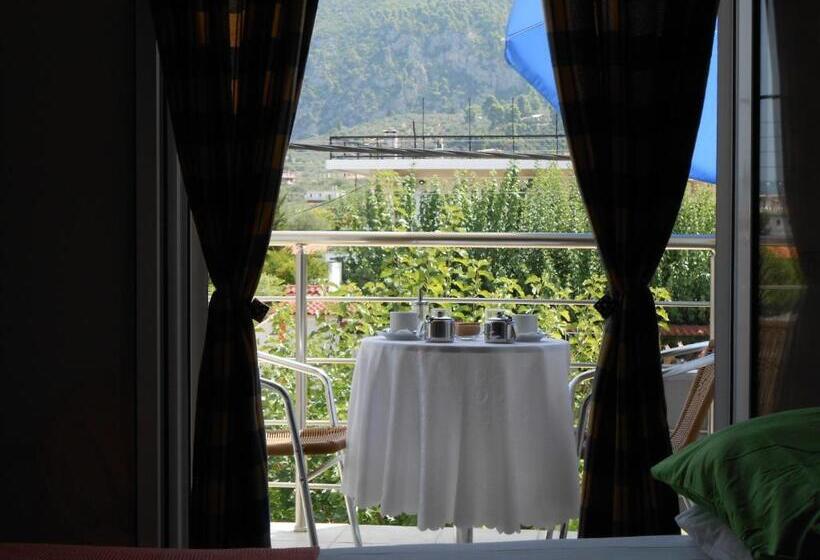 キングサイズベッドのスタンダードルーム, Neon Astron