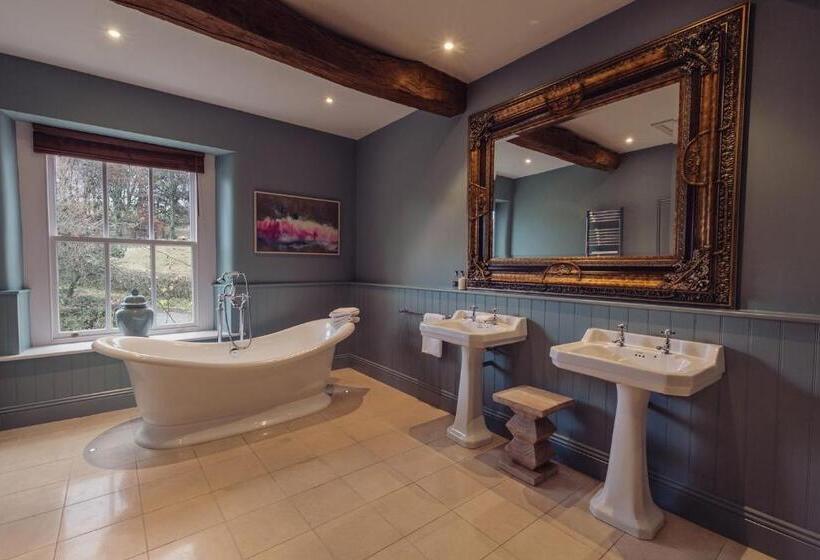 キングサイズベッドのデラックススイート, Plough Inn