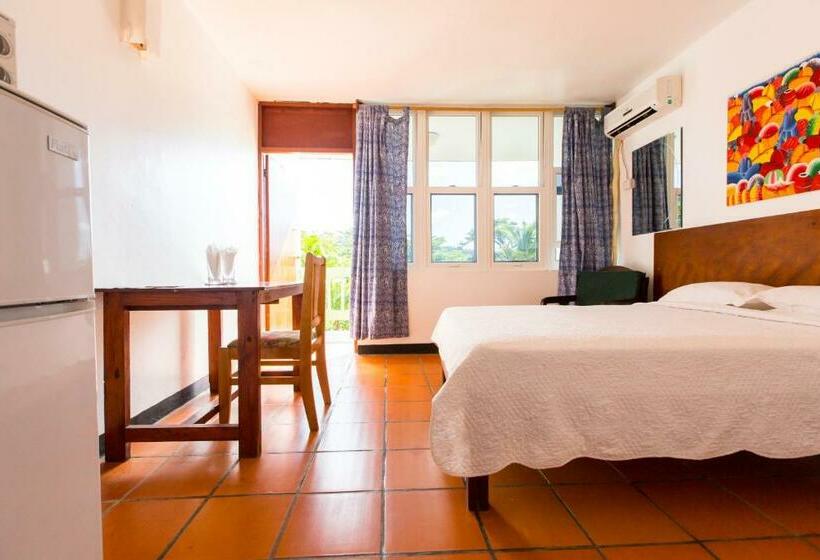 اتاق استاندارد با بالکن, Portsmouth Beach