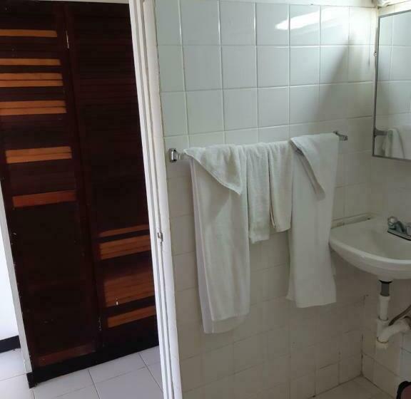 اتاق استاندارد, Portsmouth Beach