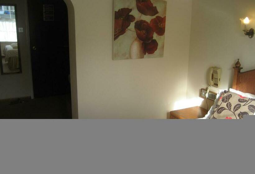 חדר משפחתי, Priory Lodge