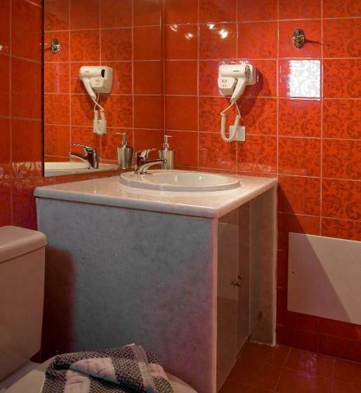 استودیوی استاندارد, Syia