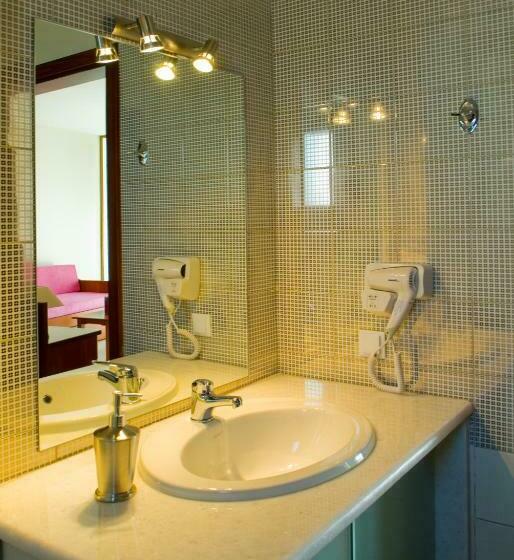 استودیوی استاندارد, Syia