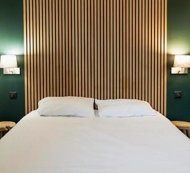 اتاق استاندارد چهار تخته, The Originals Access, Hôtel Limoges Nord