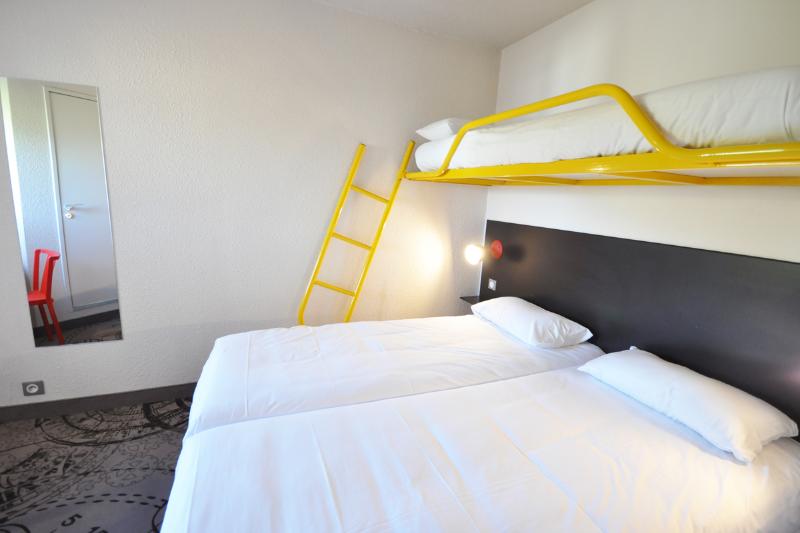 スタンダード４人部屋, The Originals Access, Hôtel Limoges Nord