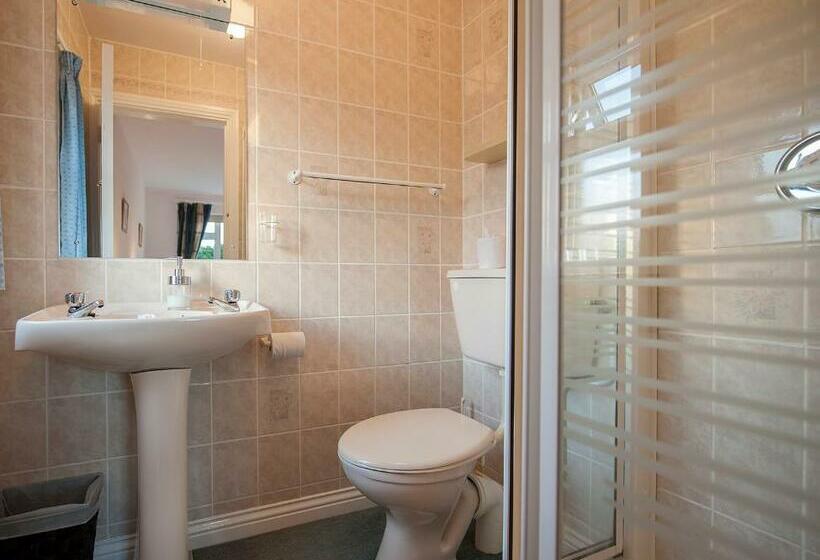 اتاق استاندارد یک نفره, The Waterfront House Country Home