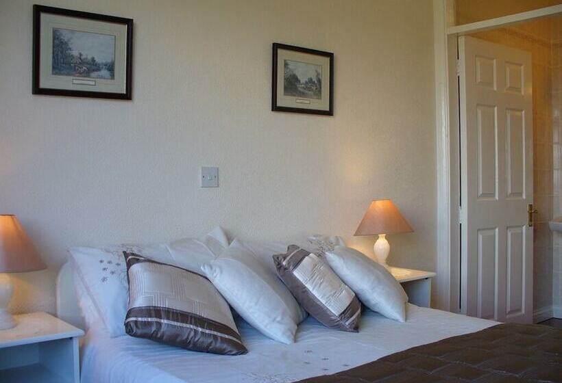 اتاق استاندارد, The Waterfront House Country Home