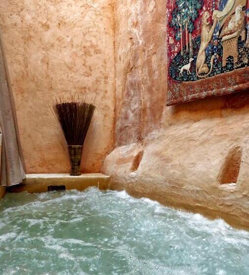 四人标准间, Un Mas En Ville