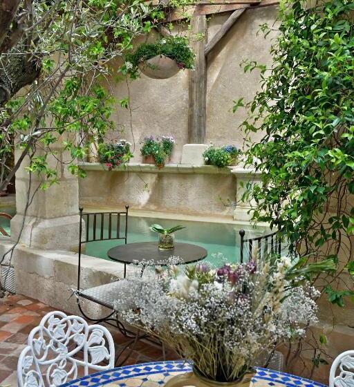 四人标准间, Un Mas En Ville