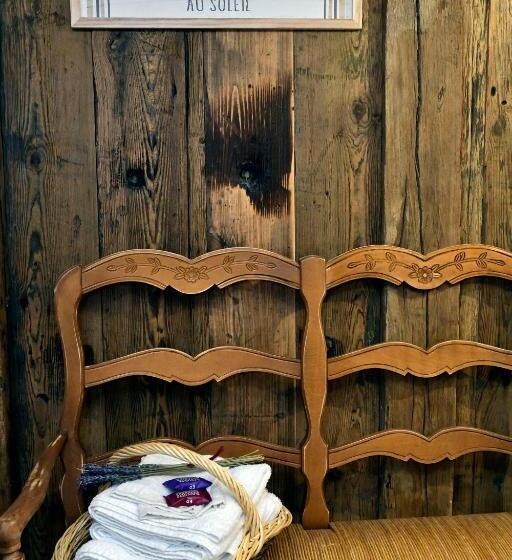 四人标准间, Un Mas En Ville