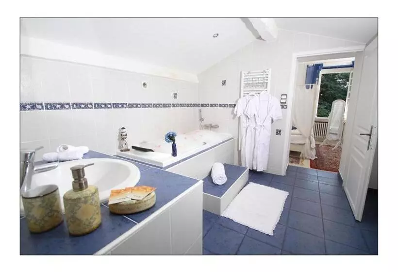 Deluxe-studio, Villa Aimée Luxury Apartments With Heated Pool