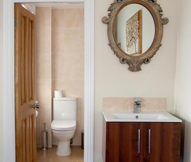 标准间, Washington House