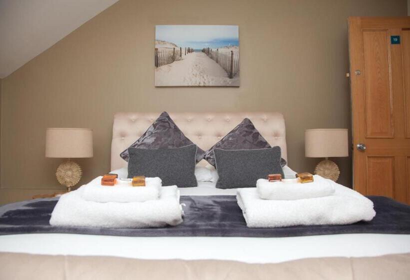 패밀리 룸, Washington House