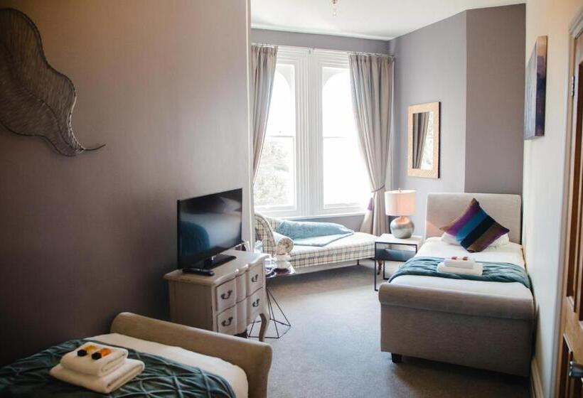 标准间, Washington House