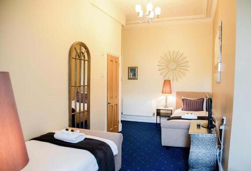 Номер Стандарт, Washington House