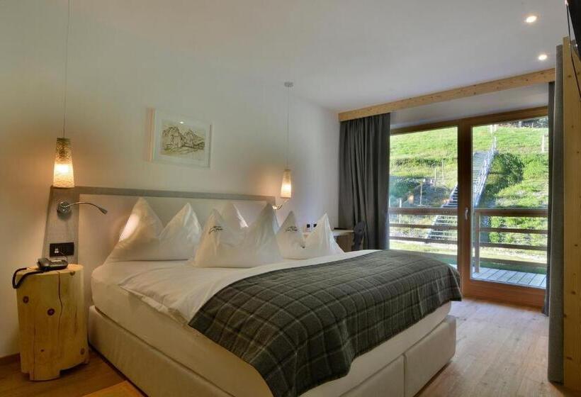 חדר סופריור לארבעה, Alpine Hotel Gran Foda