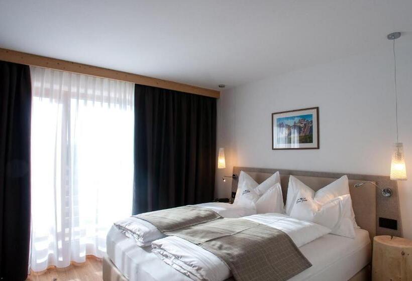 اتاق استاندارد با چشم‌انداز باغ, Alpine Hotel Gran Foda