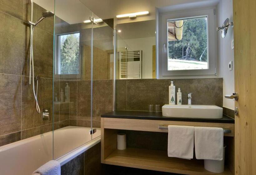 חדר סטנדרט נוף לגינה, Alpine Hotel Gran Foda