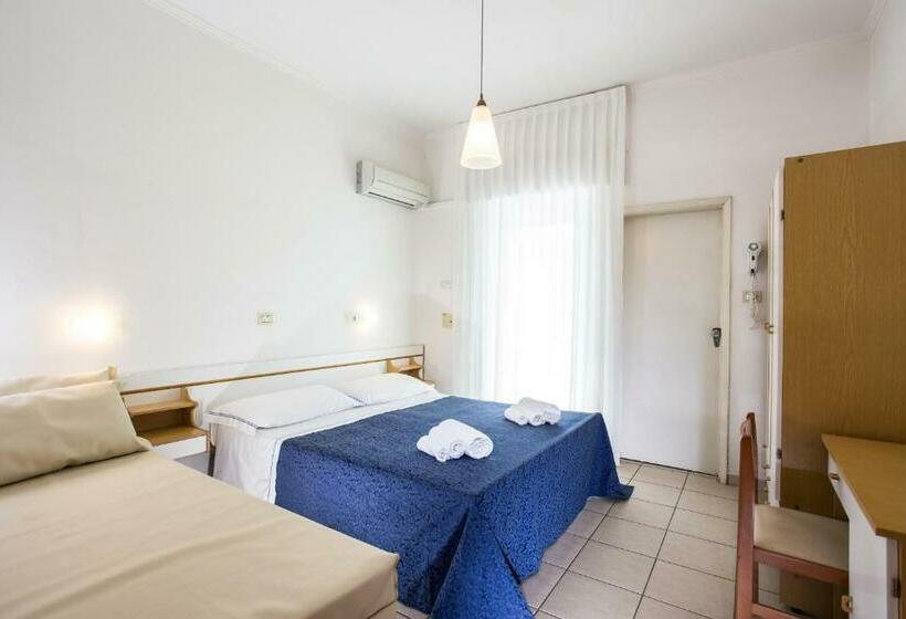 חדר סטנדרט לשלושה, Adriatico Family Village