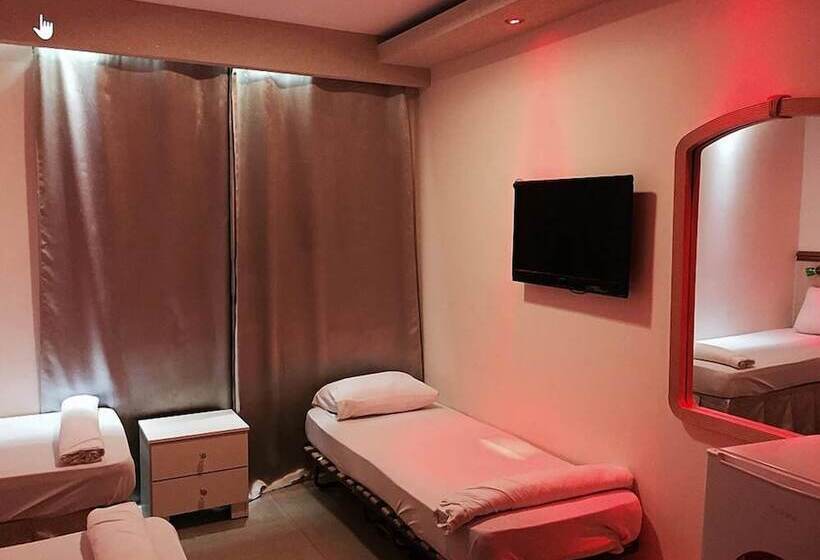 スタンダード４人部屋, Aladdin Hotel Beer Sheva