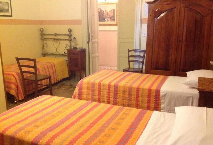 标准三人间, Albergo Cavour