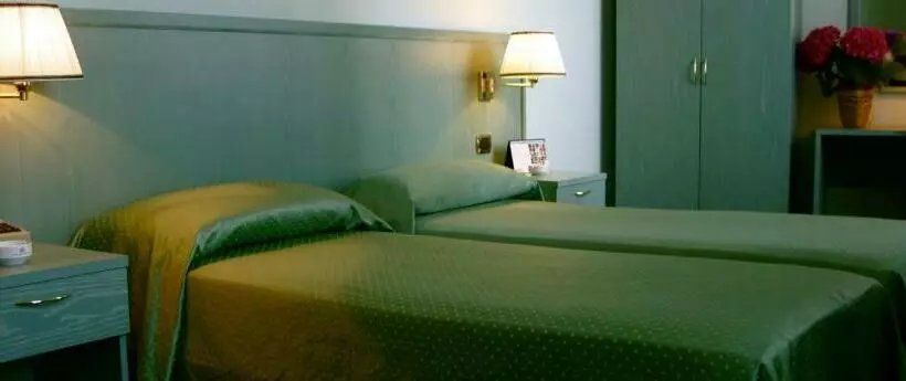 اتاق استاندارد, Albergo Della Corona