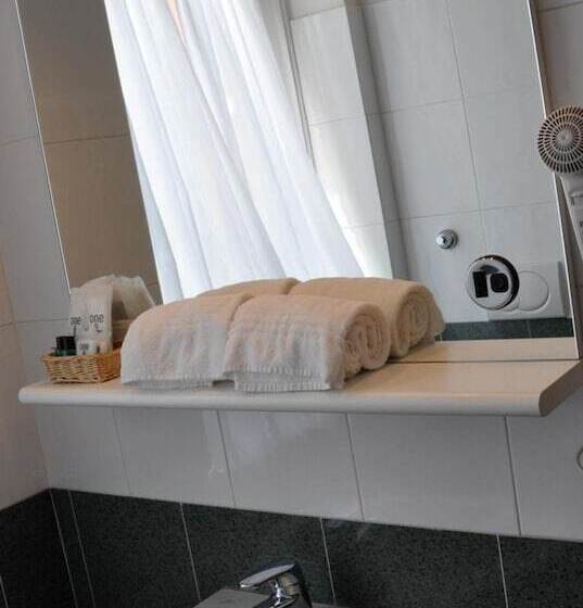 חדר סטנדרט יחיד, Albergo Della Corona