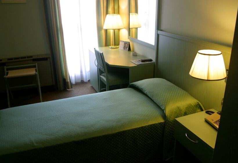 חדר סטנדרט יחיד, Albergo Della Corona