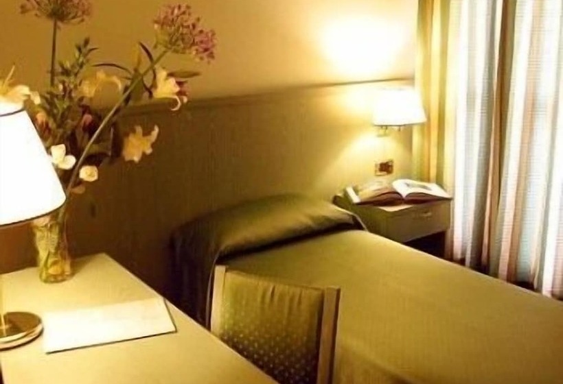스탠다드 싱글 룸, Albergo Della Corona